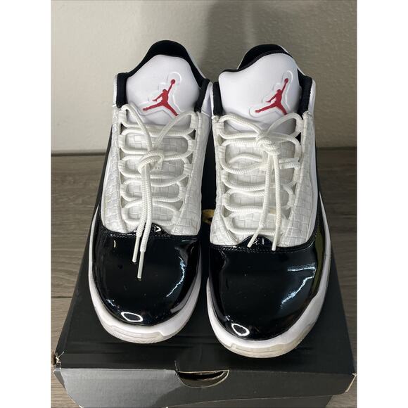 Size 8.5 - Air Jordan Max Aura 2 White Gym Red main image 9